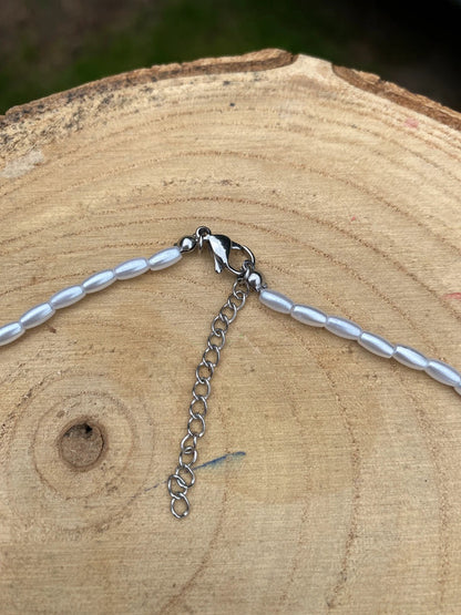 Jemný náhrdelník z perliček