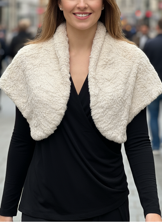 Chlupatá vestička Jakes vel. 42 |second hand|