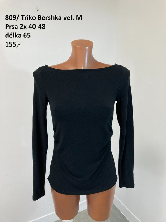 Triko Bershka vel. M |second hand|