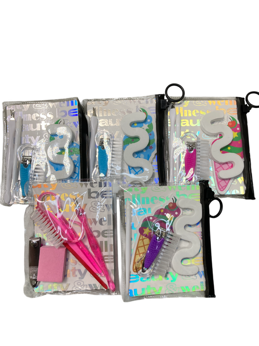 Mini manikúrní sada s holografickým pouzdrem